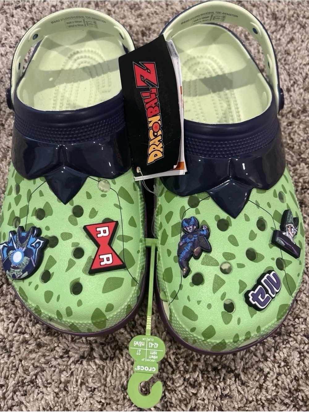 CROCS Men’s Green Dragon Ball Z Character Clog Sandals-Size 9